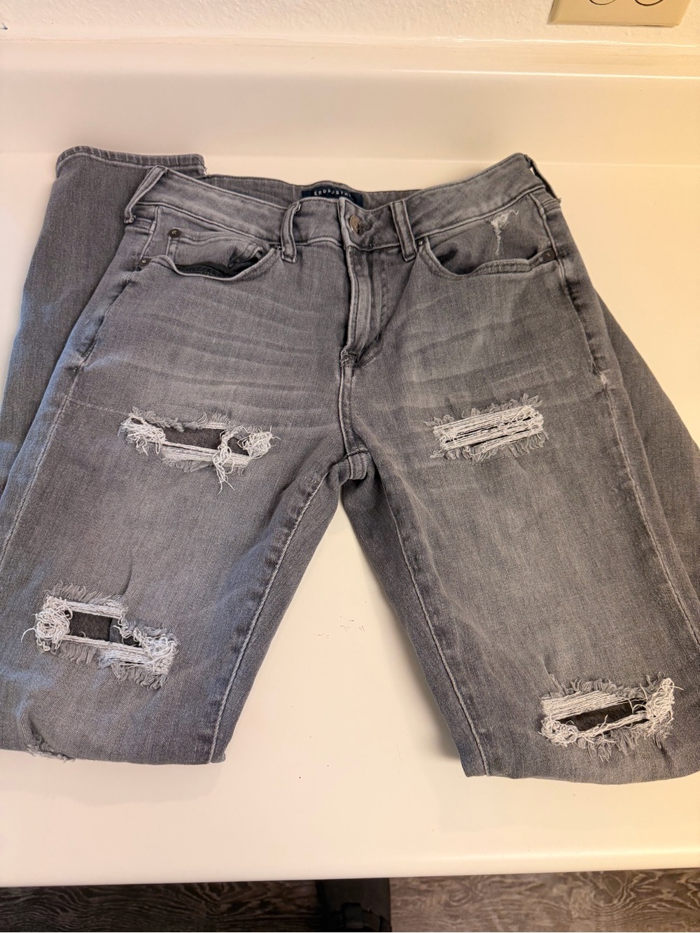 Aeropostale Men's Skinny Gray Distressed Jeans